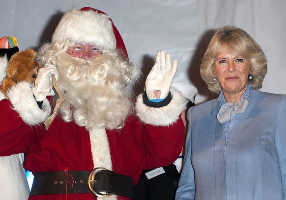 Camilla, Duchess Of Cornwall In Bath To Turn On The Christmas Lights And Visit The Highgrove Shop. (Photo by Mark Cuthbert/UK Press via Getty Images)