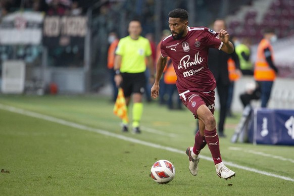 Servette&#039;s defender Gael Clichy controls the ball, during the Super League soccer match of Swiss Championship between Servette FC and FC Sion, at the Stade de Geneve stadium, in Geneva, Switzerla ...