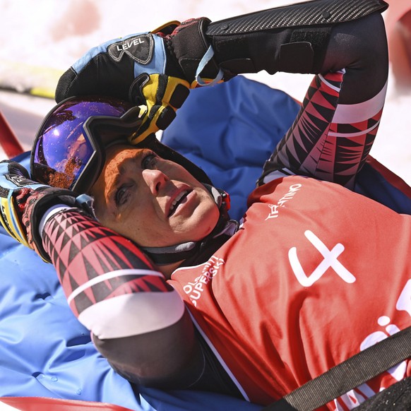 Federica Brignone après sa terrible chute