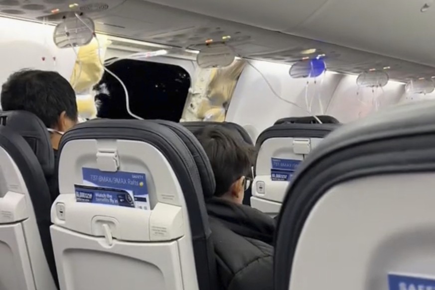 Mais pourquoi personne n’est mort dans le Boeing qui a perdu sa porte?