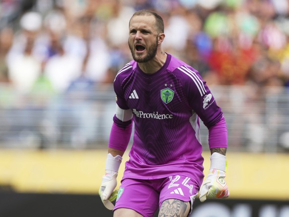 Stefan Frei (ici lors du Mondial des clubs) a été évacué en ambulance après un choc à la tête dimanche