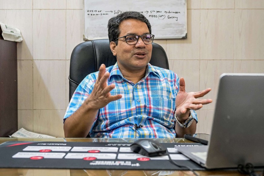 Abu Shahin Mohammed Mahbubur Rahman, professeur de médecine à l&#039;hôpital universitaire de Rajshahi.
