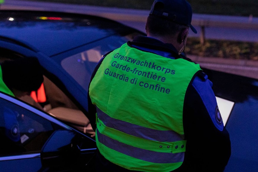 Les gardes-frontières ont arrêté le touriste criminel à la station-service de Pratteln.