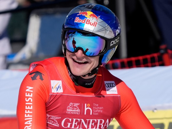 Marco Odermatt a remporté le globe du Super-G sans avoir besoin de courir