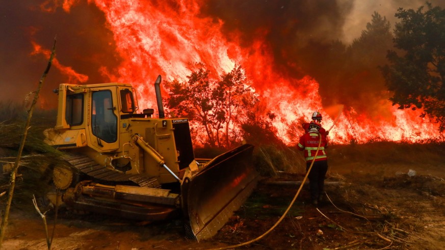 L'Espagne panse ses plaies après l'incendie qui a fait 12 morts
