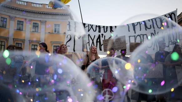 L'image d'une manifestations contre le licenciement de Fedorov.