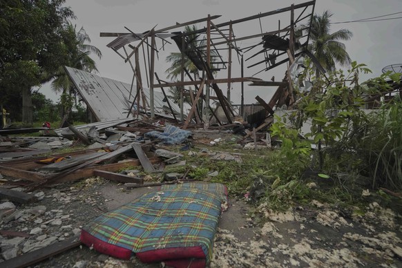 A house is seen damaged after Cambodia fired artillery shells in Surin Province, Thailand, Sunday, July 27, 2025. (AP Photo/Sakchai Lalit)
Thailand Cambodia