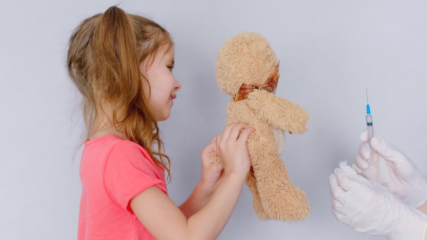 Les 5 questions que pose le vaccin testé sur les enfants