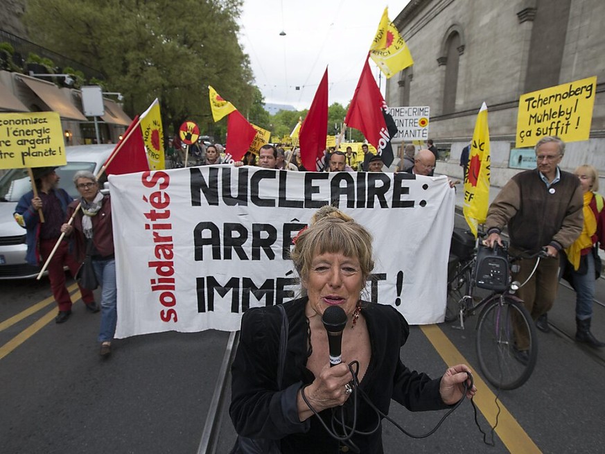 Anne-Cécile Reimann s&#039;engage pour de nombreuses causes et apporte toujours aux manifestations auxquelles elle participe ses pancartes jaunes (archives).