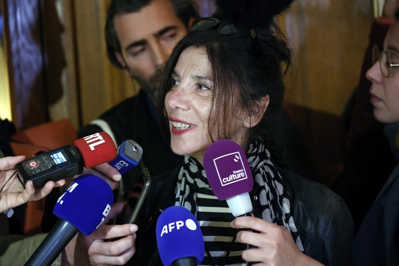 L'écrivaine française Brigitte Giraud au restaurant Drouant après avoir remporté le prix littéraire Goncourt 2022, à Paris, France, le 03 novembre 2022.