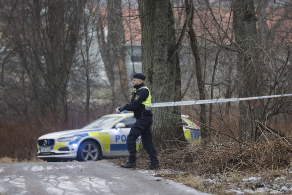 epa11874519 Police forces cordon off the scene of a shooting at Risbergska School in Orebro, Sweden, 04 February 2025. According to police, five people were shot at the school. EPA/Kicki Nilsson SWEDE ...