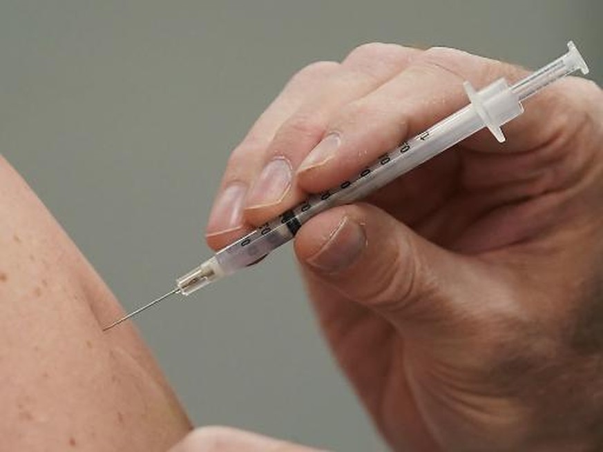 Même une vaccination partielle avec une seule dose a permis une protection de 80% deux semaines après l'injection.