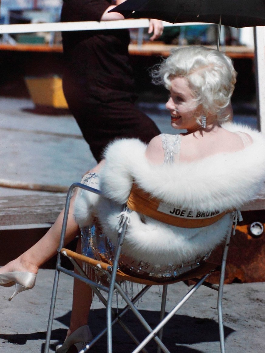 L'actrice Marilyn Monroe lors du tournage du film Certains l'aiment chaud.