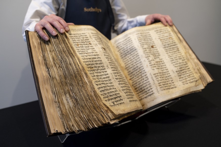 Cette bible a mille ans et pourrait être vendue pour un montant de 46 millions de francs.