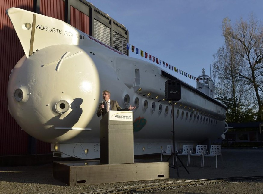 Le «mésoscaphe» tel qu’il était lors de l’Expo 64, lors de son vernissage en 2014 au Musée suisse des Transports à Lucerne.
https://www.verkehrshaus.ch/