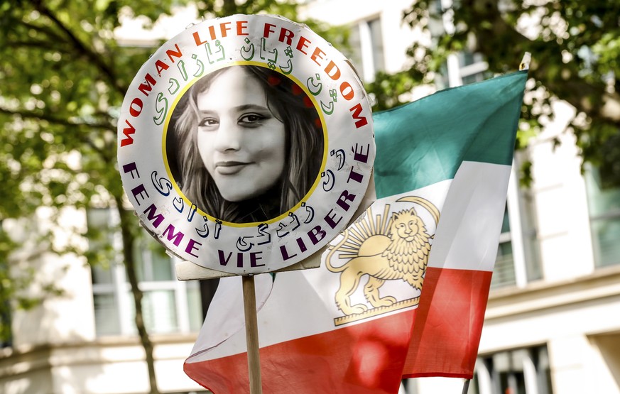 L'Iran tente «d'empêcher la commémoration de la mort de Mahsa Amini»