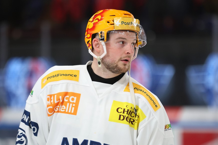 PostFinance Top Scorer Dominic Zwerger (HCAP) nach dem Meisterschaftsspiel der National League zwischen den SC Rapperswil Jona Lakers und dem HC Ambri Piotta, am Samstag, den 04. Oktober 2025, im Lido ...