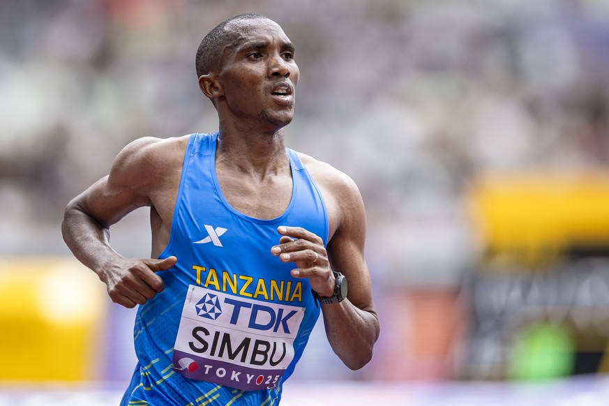 epa12379035 Tanzania&#039;s Alphonce Felix Simbu competes to win the gold medal in the men&#039;s marathon on day three of the World Athletics Championships Tokyo 2025 at the National Stadium in Tokyo ...