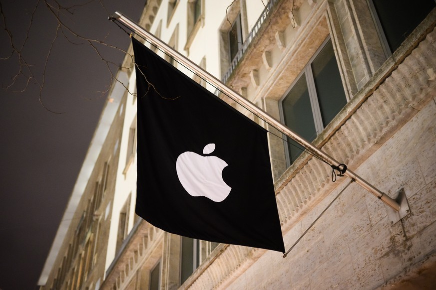 Apple est accusé d'avoir abusé de sa position dominante sur le marché de la distribution d'applications de musique.