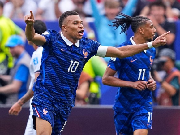Mbappé a fêté sa 100e sélection en bleu en ouvrant le score