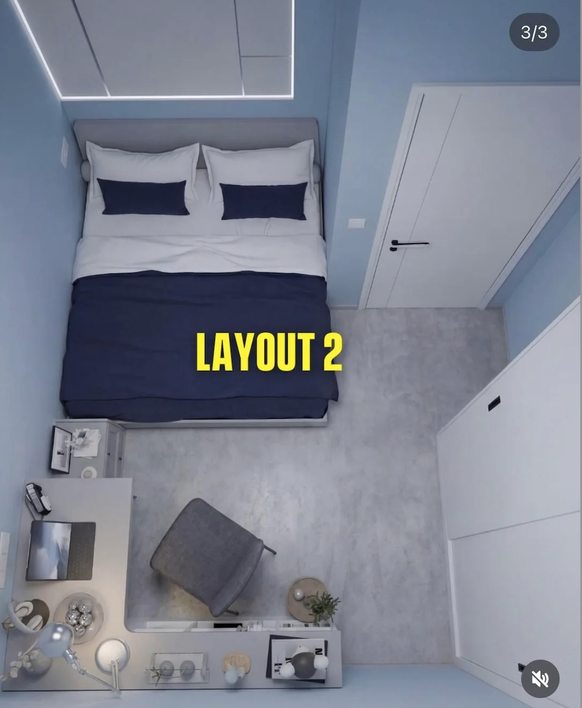 Le lit encastré dans le coin, en mode cabane devant la fenêtre, et le bureau qui fait face au mur, à l'opposé de la porte d'entrée.