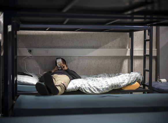 Le Conseil fédéral veut clarifier les recours à la contrainte dans les centres d&#039;asile (image symbolique).