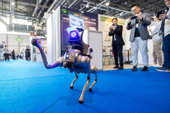 Le salon international des inventions de Genève est le plus grand événement dédié aux inventions et à l’innovation. Plus de 1050 inventions, tous domaines confondus, y sont présentées, et des animatio ...