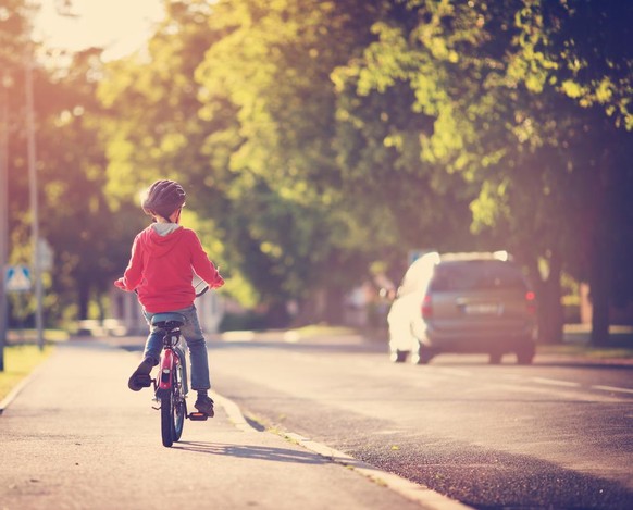 enfant à vélo