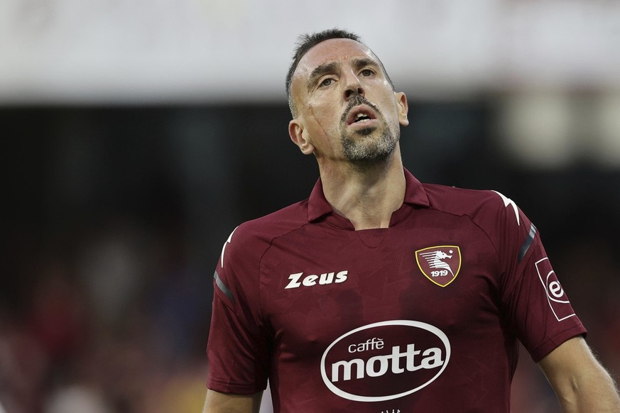 Football: Franck Ribéry annonce sa retraite