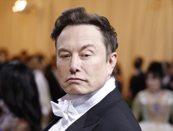 epa09923453 Elon Musk on the red carpet for the 2022 Met Gala, the annual benefit for the Metropolitan Museum of Art&#039;s Costume Institute, in New York, New York, USA, 02 May 2022. The event coinci ...