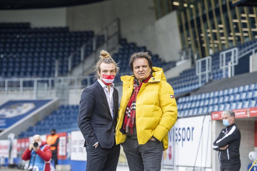 Barthelemy Constantin, links, und Christian Constantin, rechts, beim Super League Meisterschaftsspiel zwischen dem FC Luzern und dem FC Sion vom Sonntag, 21. Maerz 2021 in Luzern. (KEYSTONE/Urs Flueel ...