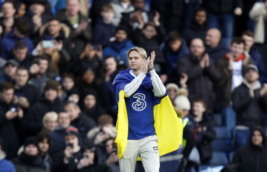 Mudryk a été présenté au public de Stamford Bridge.