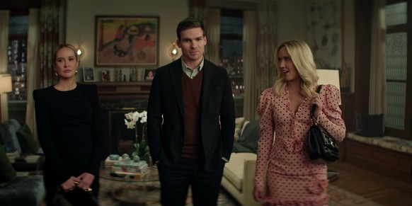 Que vaut la saison 5 de «You»? On vous raconte (sans spoiler). Joe Goldberg est de retour au bercail. Et il n’est plus le petit libraire mal dans sa peau. Il est clean. Marié. Médiatisé. Puissant, mêm ...