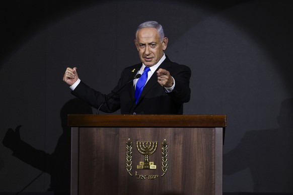 epa12298642 Israeli Prime Minister Benjamin Netanyahu delivers a speech during the U.S. Independence Day reception hosted by Newsmax, at the Waldorf Astoria Hotel in Jerusalem, 13 August 2025. Newsmax ...