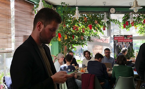 Le président du PS vaudois est dans le doute, dimanche 29 mars 2026.