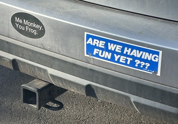 Autoaufkleber from HELL!
Wie viele willst du noch auf dein Auto pappen?