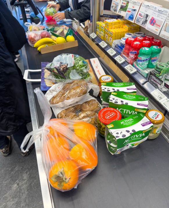 Les magasins resteront limités à quatre dimanches d'ouverture par an après un vote extrêmement serré au Parlement.