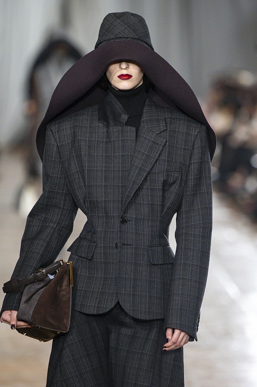 PARIS, FRANCE - MARCH 06: A model walks the runway during the Lanvin Ready to Wear Fall/Winter 2026-2027 fashion show as part of Paris Fashion Week on March 06, 2026 in Paris, France. (Photo by Victor ...