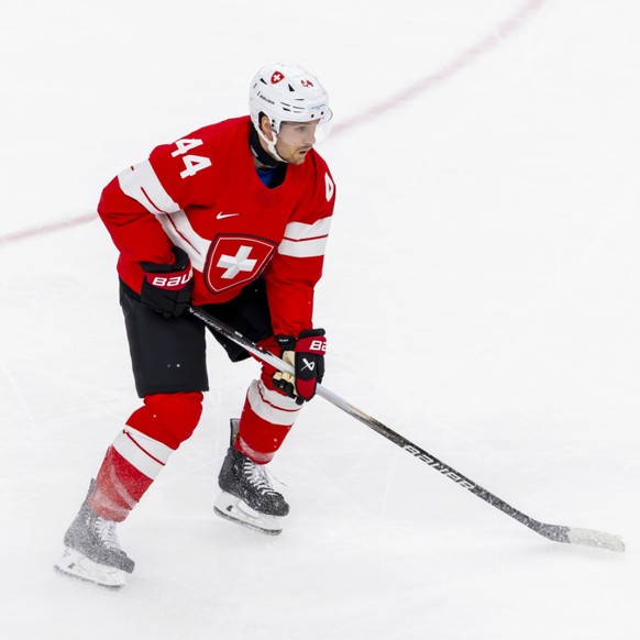 Pius Suter (avec le maillot de la Suisse) a brillé pour son retour en NHL