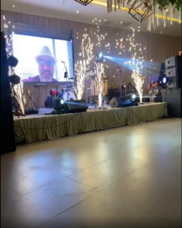 Hochzeits-Fail: Indoor Feuerwerk