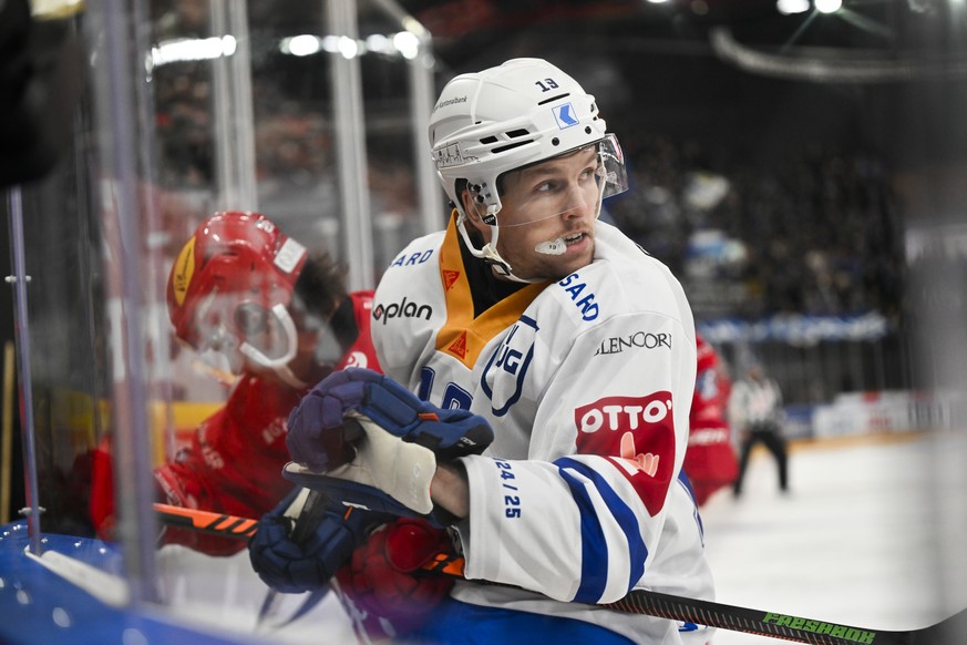 Niklas Hansson (EVZ) im Eishockeyspiel der National League zwischen den Rapperswil-Jona Lakers und dem EV Zug, am Donnerstag, 2. Januar 2025, in der St. Galler Kantonalbank Arena, in Rapperswil-Jona.  ...