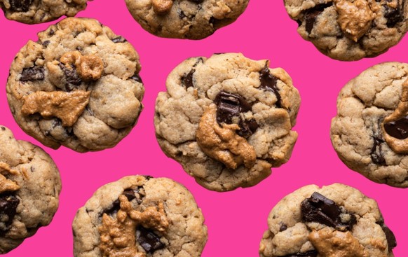 Le secrétaire à l'Intérieur, Doug Burgum, réclamerait des cookies frais et encore chauds, entre autres caprices qui déstabilisent la Maison-Blanche.