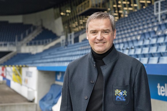 Der Praesident des FC Luzern, Stefan Wolf posiert anlaesslich einer Medienkonferenz vom Mittwoch, 22. Dezember 2021 in Luzern. (KEYSTONE/Urs Flueeler).