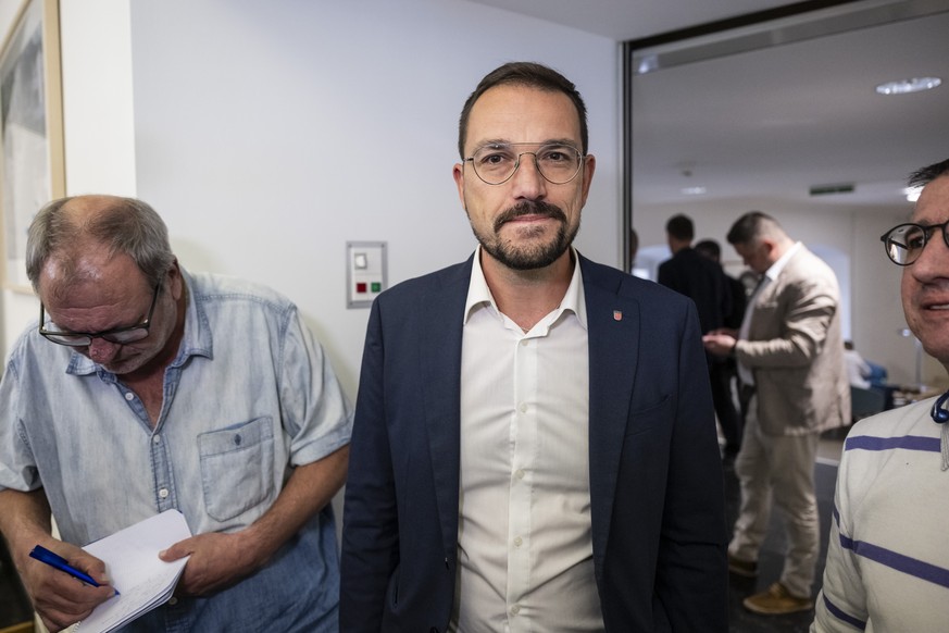 Martial Courtet, candidat Independant pour le Conseil d&#039;Etat, commente son bon resultat au 1er tour, le jour des elections au Gouvernement et au Parlement jurassiens, dimanche, 19 octobre 2025 a  ...