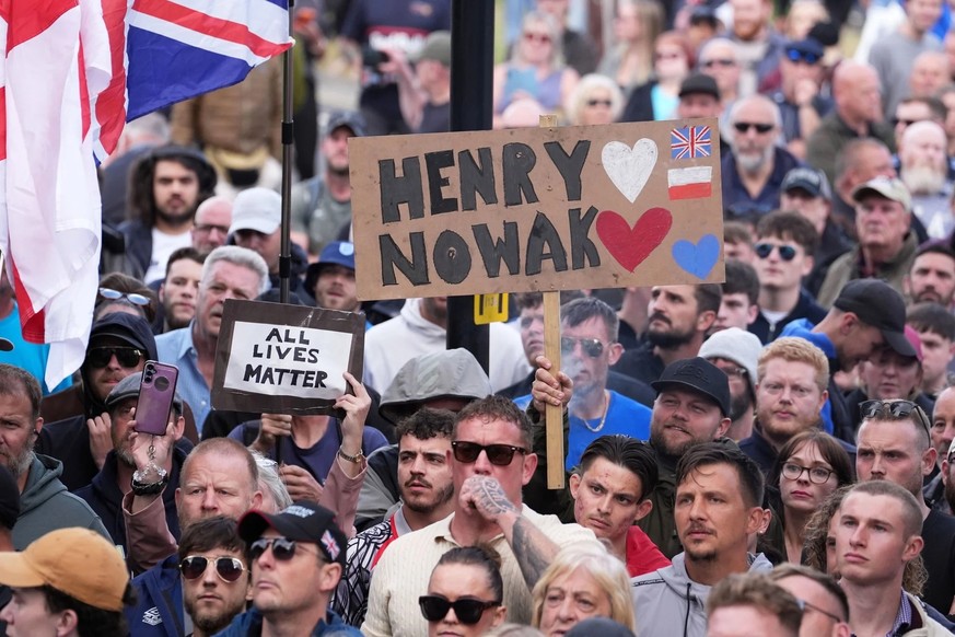 À Southampton, une manifestation en mémoire de Henry Nowak.