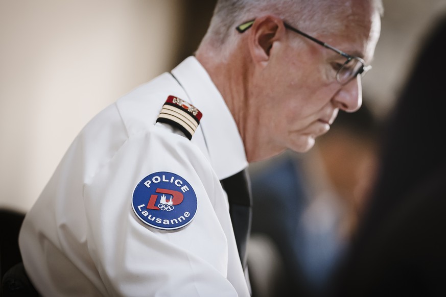 Olivier Botteron, Commandant de la police Municipale de Lausanne reagit lors d&#039;une conference de presse sur la prise de connaissance de la Municipalite de l?existence de messages transmis par le  ...