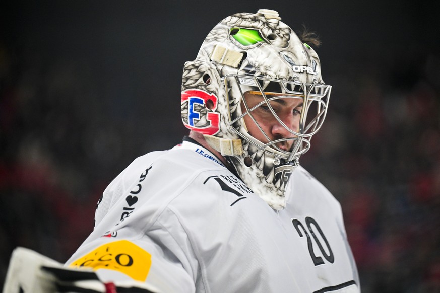 Torhueter Reto Berra (HCFG) im vierten Playoff-Viertelfinalspiel der National League zwischen den Rapperswil-Jona Lakers (SCRJ) und dem HC Fribourg-Gotteron (HCFG), am Donnerstag, 26. Maerz 2026, in d ...