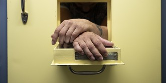 Il a étudié le sexe en prison en Suisse, il raconte