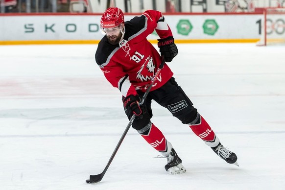 Le défenseur du LHC Fabian Heldner est favorable à une refonte du calendrier.