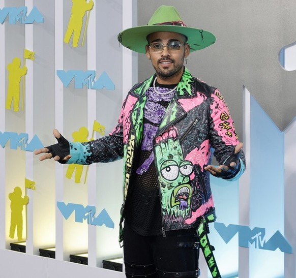 epa10144458 Samy Hawk poses on the red carpet at the MTV Video Music Awards at the Prudential Center in Newark, New Jersey, USA, 28 August 2022. The MTV VMAs honor the best music videos of the year. E ...